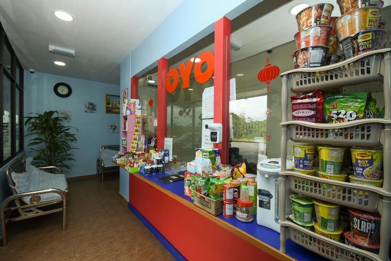 Oyo 90172 Goodwill Homestay Batu Niah Kültér fotó